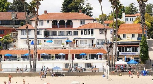 Casablanca Inn, Забронировать Отель Санта-Круз Santa Cruz and Vicinity, рядом с Pacific Garden Mall