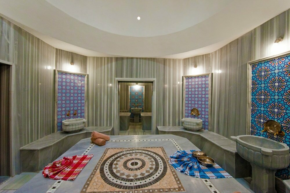 Elegance Resort Hotel