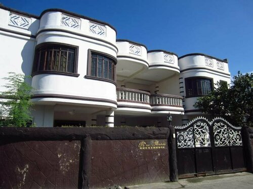 Pe're Aristo Guesthouse
