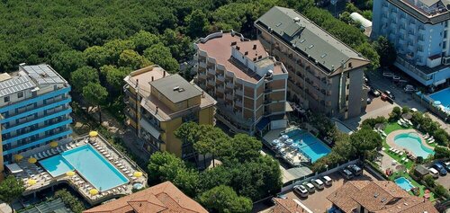 Hotel Antares, Забронировать Отель Отели Червия 3 звезды, 3*