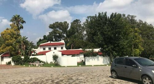 The Plot, Book Hotel Hoteller i Gauteng med parkering, Parkering