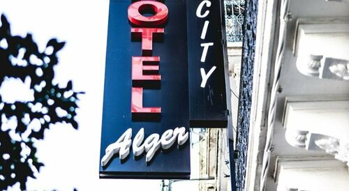 City Hotel Alger, Book Hotel Hotels in Algiers Province with Parking, Parking