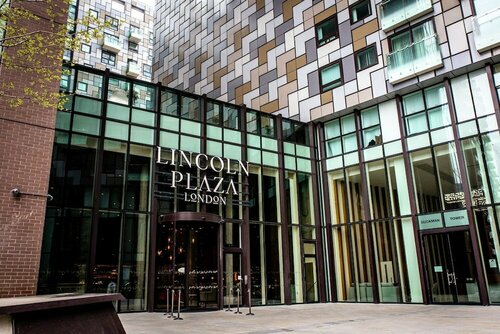 Lincoln Plaza Hotel London, Curio Collection By Hilton, Забронировать Апартаменты/квартира Отели Тауэр-Хэмлетс с бассейном, Бассейн