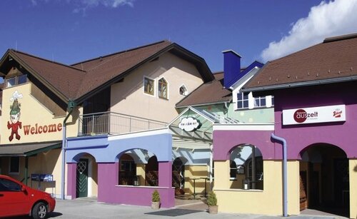 Vulcanino Family Play Resort, Забронировать Курортный отель Отели Mondseeland 3 звезды, 3*