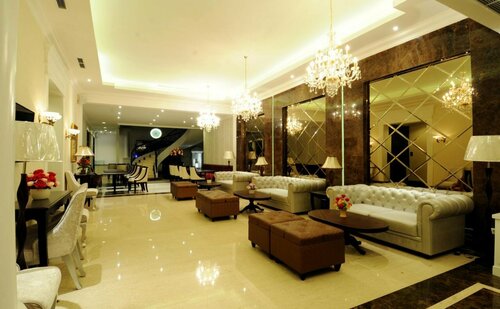 Liz Palace Inn, Prenota Hotel Hotel 3 stelle a West Java, 3*