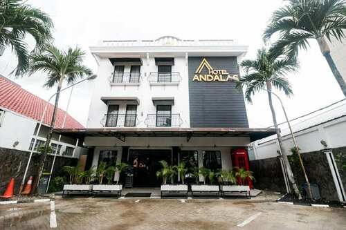 RedDoorz Plus @ Jalan Raden Intan Lampung, Book Hotel Bandar Lampung Sumatra