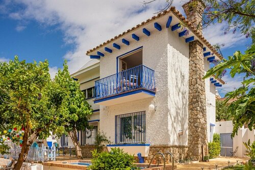 Blue Castle GuestHouse, Забронировать Гостевой дом Отели Малаги с бассейном, рядом с Алькасаба, Бассейн