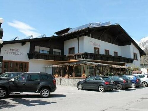 Tiroler Hof, Book Hotel Telfs 