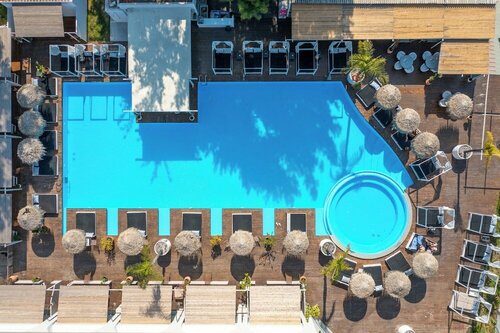 Bamboo Suites Adults Only, Rezervați Hotel Hoteluri în Ialysos cu parcare, Parcare