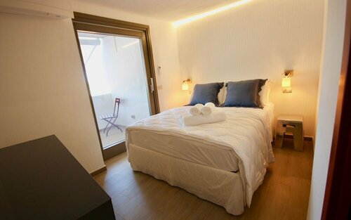Casa Bianca, Book Feriehus Hoteller i Emerald Coast med parkering, Parkering