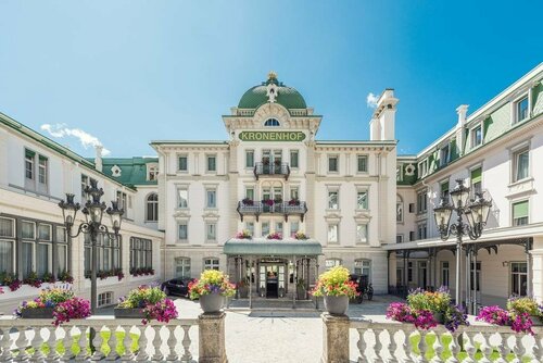 Grand Hotel Kronenhof, Забронировать Отель Понтрезина Верхний Энгадин