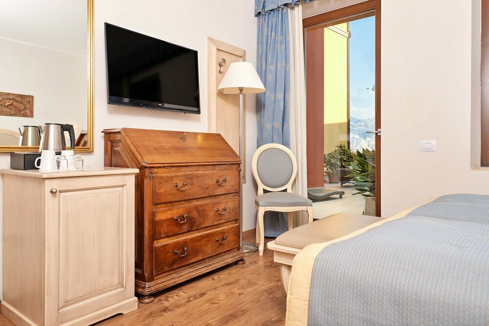 Hotel Brenzone