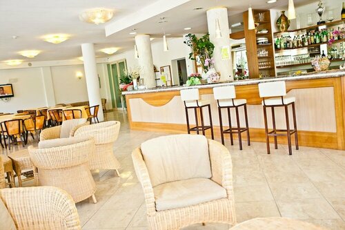 Hotel Adria Beach Club, Забронировать Отель Отели Чезенатико 3 звезды, 3*