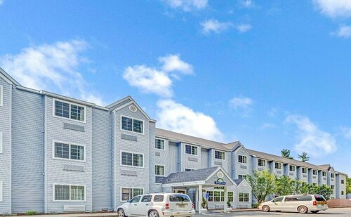 Days Inn Sturbridge, Забронировать Отель  