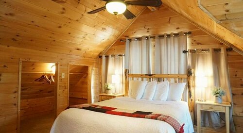Moose Creek Inn, Забронировать Мини-отель Мини-отели Вест-Йеллоустон, рядом с Great Whirligig, Мини-отель