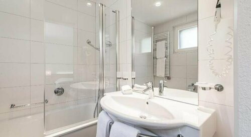 Hotel Mistral, Varaa Hotelli Saas-Fee Saastal