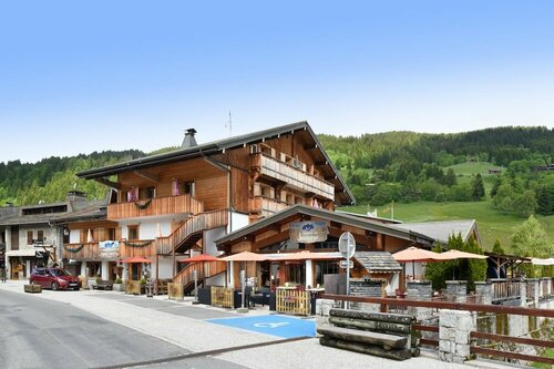 LocHotel Alpen Sports, Забронировать Отель Ле-Же Порт дю Солей