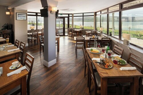 Gwbert Hotel and Flat Rock Restaurant and Bar