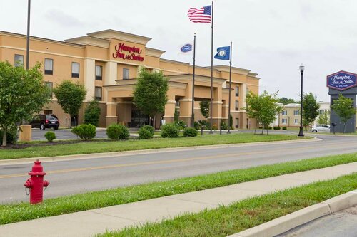 Hampton Inn & Suites Radcliff - Fort Knox, Rezervasyon Otel Radcliff Kentucky