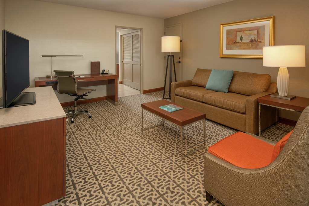 DoubleTree Suites by Hilton Seattle Airport - Southcenter
