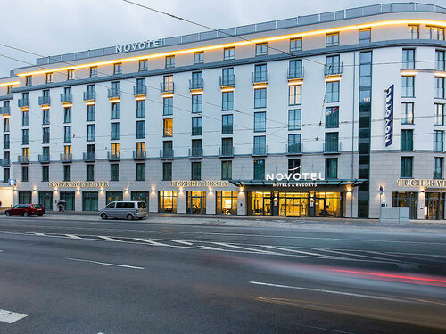Novotel Nürnberg Centre Ville, Reservar Hotel Hotéis em Nuremberga com Piscina, Piscina