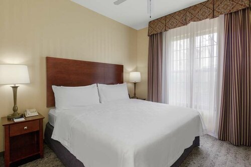 Homewood Suites By Hilton Sacramento Airport - Natomas, Buchen Sie Hotel Hotels mit Pool in Sacramento, Schwimmbad