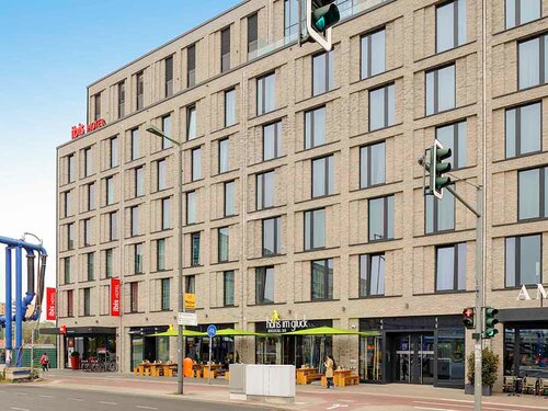 Ibis Berlin Hauptbahnhof, Забронировать Отель Отели Берлина с парковкой, рядом с Bundesnachrichtendienst, Парковка