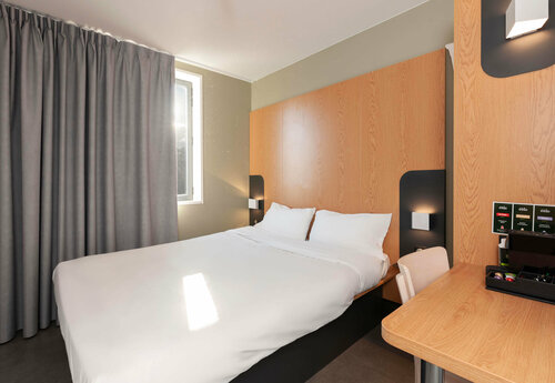 B&B HOTEL Bayonne Tarnos, Забронировать Отель «постель и завтрак» Отели French Basque Country с парковкой, Парковка