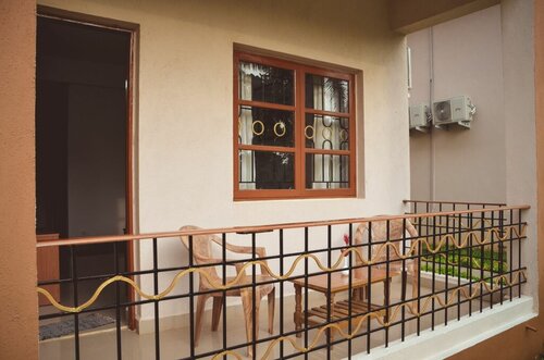 OYO 12855 The Goan Courtyard, Book Hotel Billige hoteller i Colva