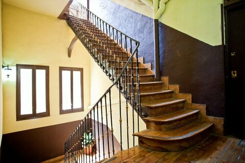 Hostal La Casa de La Plaza, Забронировать Хостел Хостелы Мадрида, рядом с Кава-Баха, Хостел