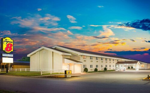 Super 8 by Wyndham Nevada, Boek Hotel Nevada Missouri
