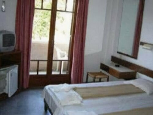 Erato Hotel, Забронировать Отель Агиа Марина Острова Саронического залива - Аттика