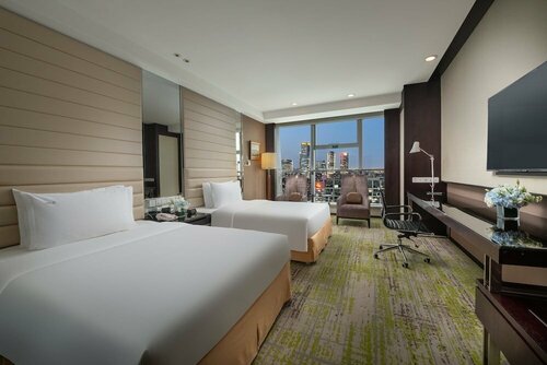 Holiday Inn Beijing Focus Square by IHG, Забронировать Отель Отели и гостиницы Пекина, рядом с Станция метро Wangjing, Отель