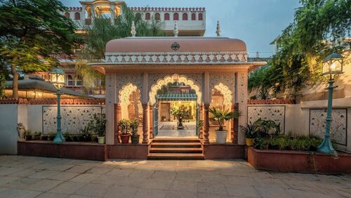 Suryaa Villa, Rezerwuj Hotel Adarsh Nagar 