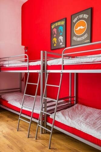 Retro Hostel, Book Hostel / Vandrerhjem Hostels i Storpolen, Hostel / Vandrerhjem