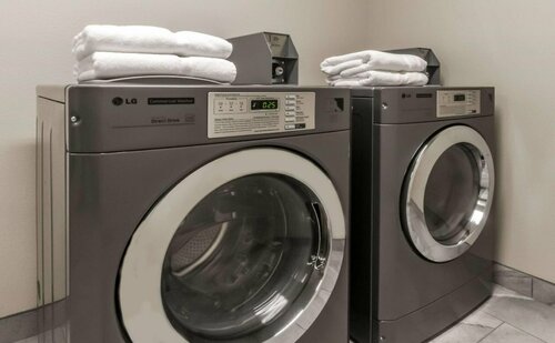 Quality Inn & Suites, Prenota Hotel Hotel a Oklahoma con parcheggio, Parcheggio
