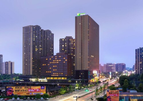 Holiday Inn Express Chengdu Dafeng, Book Hotel Hoteller i Chengdu med parkering, Parkering