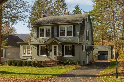 Enchanted Cottage on Glen - Entire House Rental, Book Feriehus Elmira New York State