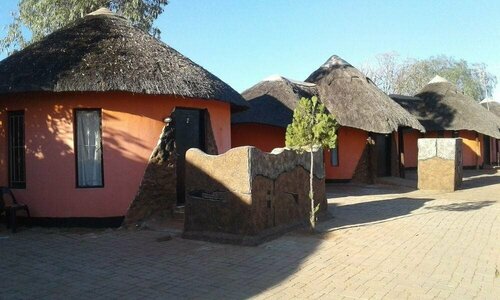 Gaetsho Lodge, Book Feriehus Mahalapye Central District