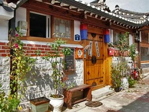 Inwoo Guesthouse, Prenota Hotel Jongno-Gu Seul, vicino a The Blue House