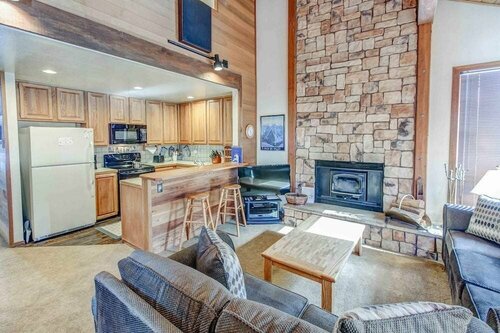 Canyon Ski & Racquet #1, Prenota Hotel Mammoth Lakes Mammoth