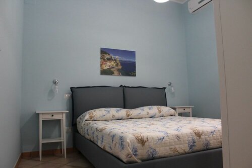 B&B Reginella, Забронировать Отель «постель и завтрак» Отели Побережья Амальфи с парковкой, Парковка