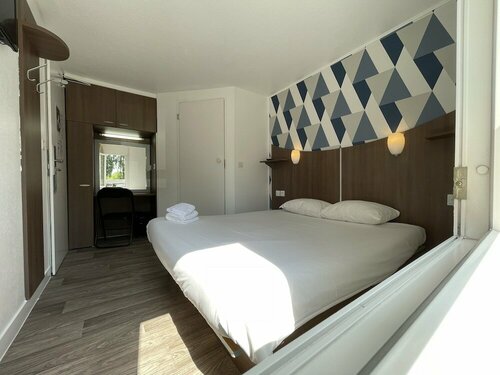 Kyriad Direct Val de Reuil, Prenota Hotel Val-de-Reuil Eure