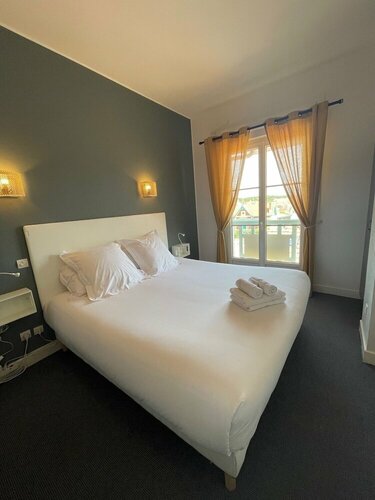 Hôtel Michelet Plage, Book Hotel Hotels in Medoc with Breakfast, Breakfasts