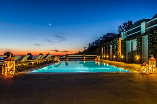 Oia Suites, Забронировать Отель Отели Финикия 3 звезды, 3*