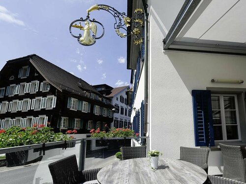 Hotel Engel, Varaa Hotelli 3 tähden hotellit kohteessa Obwalden, 3*