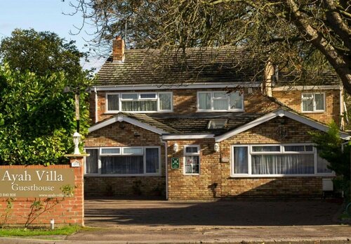Ayah Villa Guest House, Book Pension Hoteller i Cambridge med parkering, Parkering