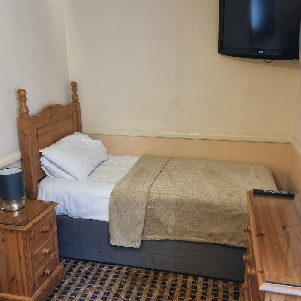 The Oak Hotel