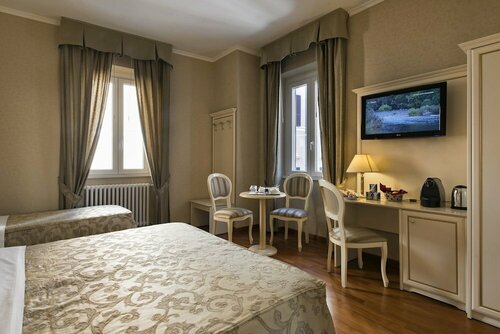 Relais Bocca di Leone, Забронировать Гостевой дом Спанья Рим, рядом с Фонтан Треви