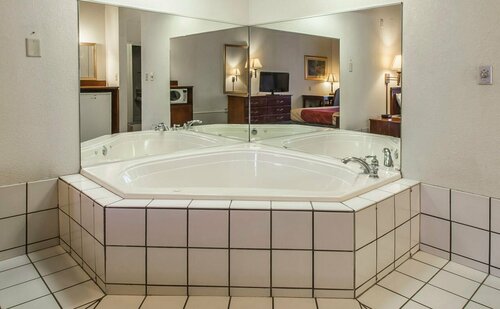Econo Lodge Inn & Suites Marianna South, Boek Hotel Marianna Panhandle Florida